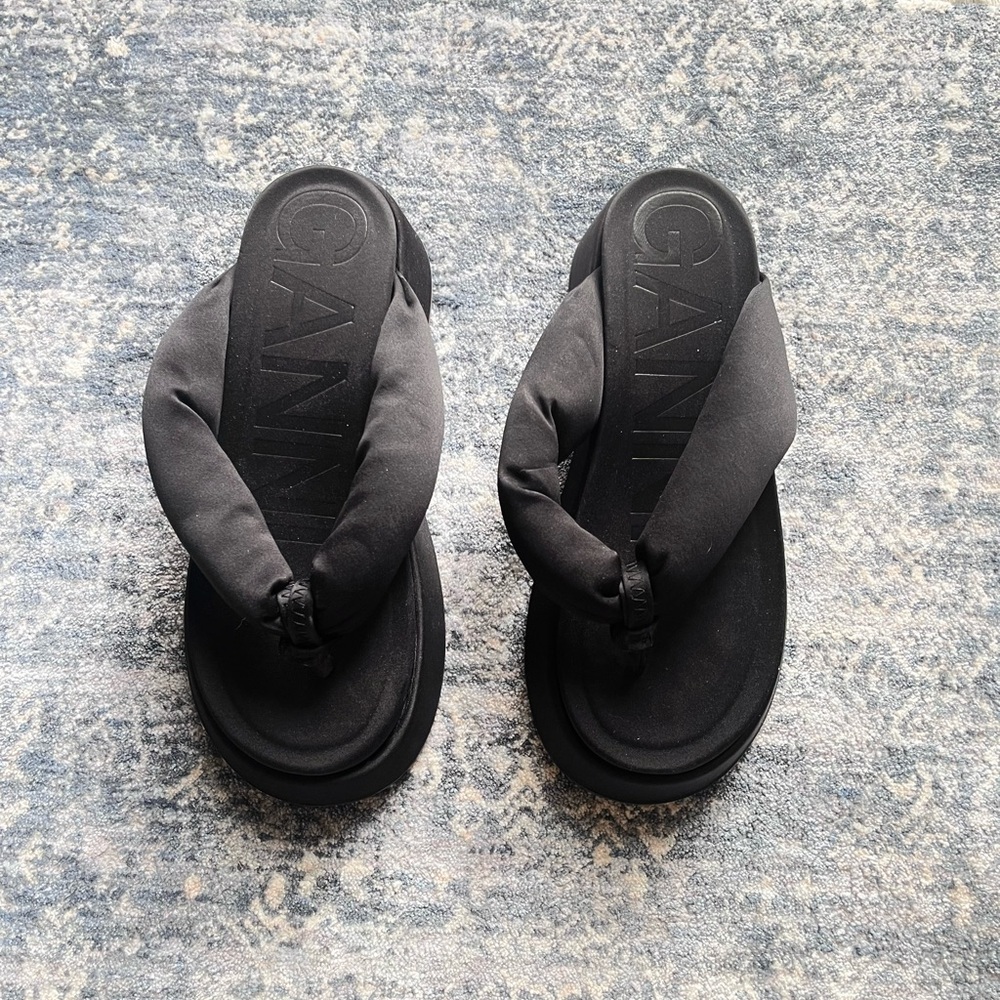 Ganni padded satin platform sandals - Picture 7 of 12